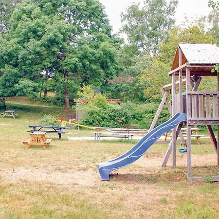 Two-bedroom Holiday In بيت للعطل إيبلتوفت