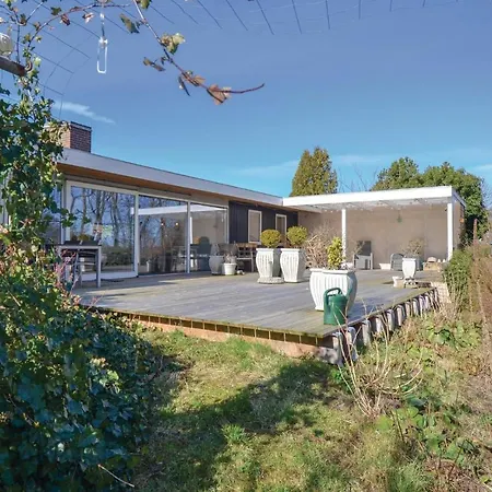 Two-bedroom Holiday In