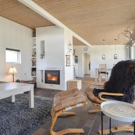 بيت للعطل Two-bedroom Holiday In إيبلتوفت